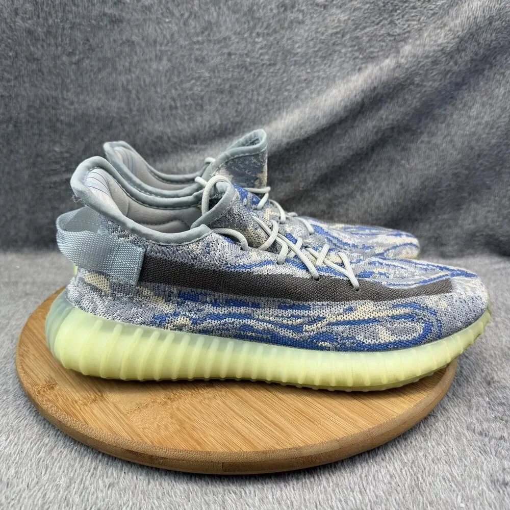 Adidas Yeezy Boost 350 V2 Shoes Mens Size 11 Multicolor Knit Sneakers GY3757